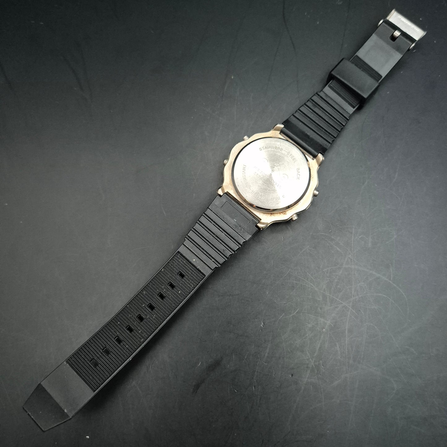 Vintage Aqualite Herren Uhr – Sportlich Digital mit robustem Band