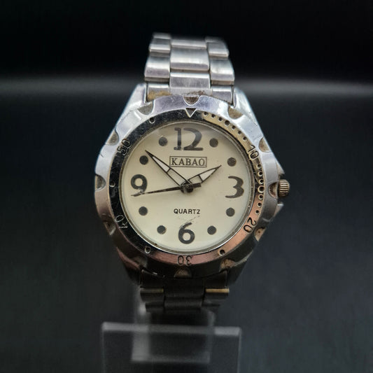 Sportliche KABAO Herren Uhr – Silberfarben mit Taucher-Ästhetik