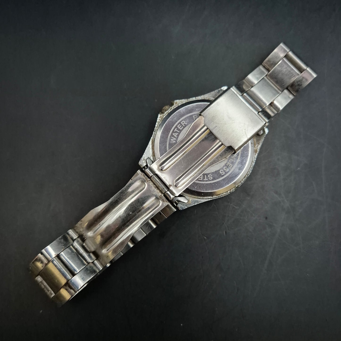 Sportliche KABAO Herren Uhr – Silberfarben mit Taucher-Ästhetik