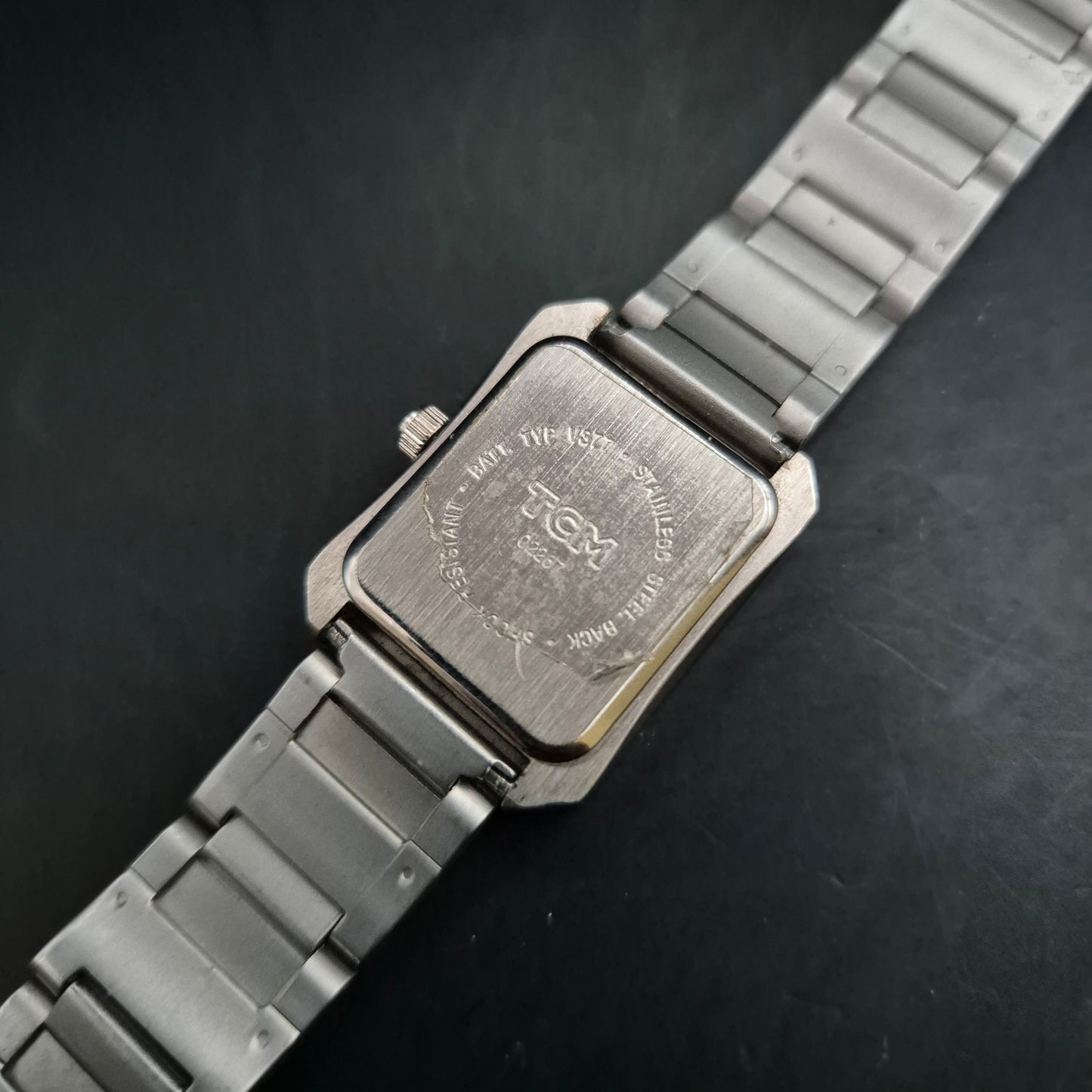 TCM Damen Uhr – Minimalistisches Edelstahl Design