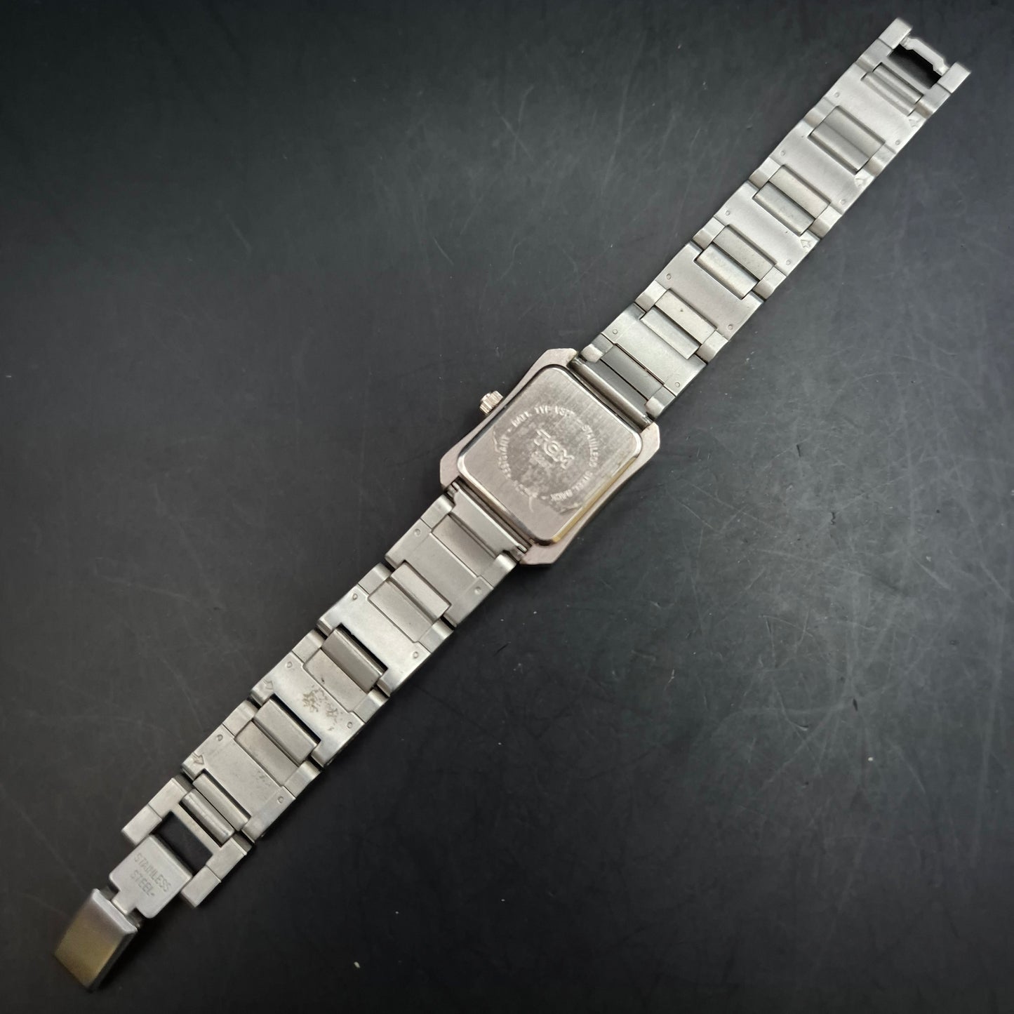 TCM Damen Uhr – Minimalistisches Edelstahl Design