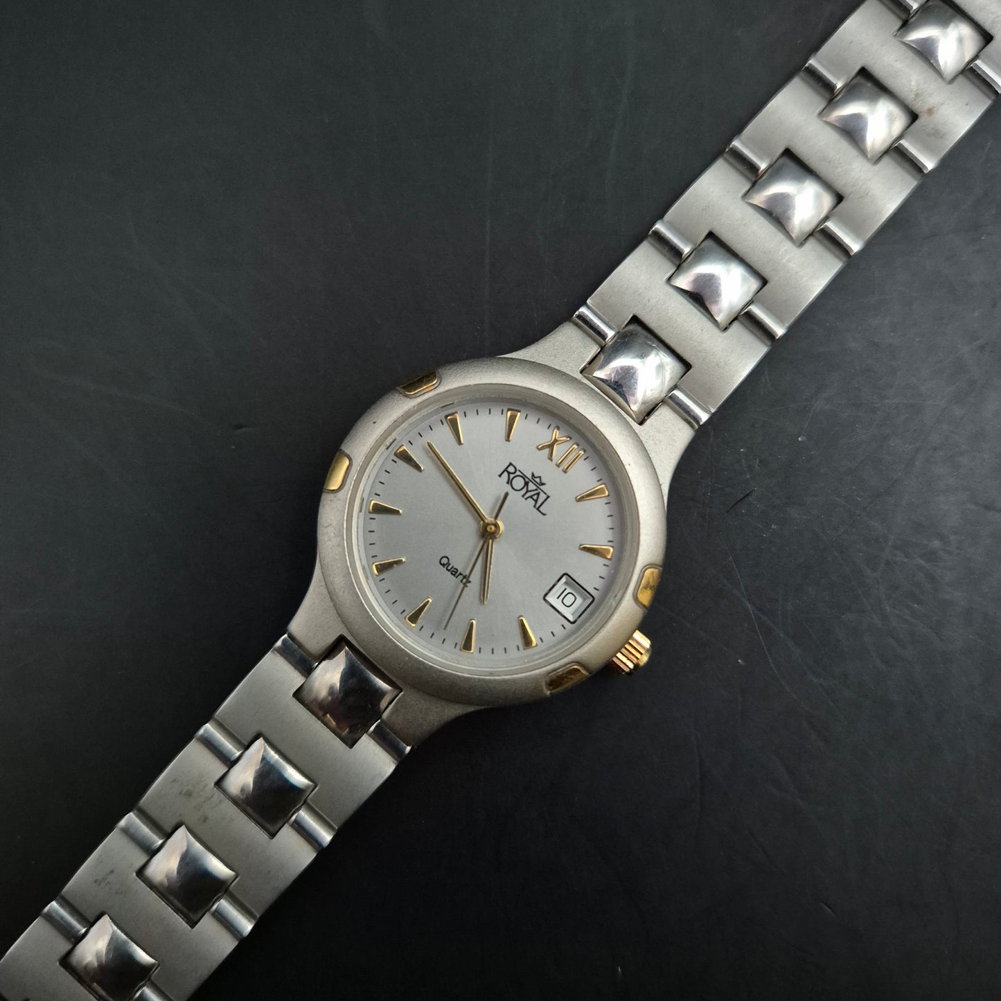 Royal Damen Uhr Bicolor – Klassisch mit Datumsanzeige (Armband defekt)