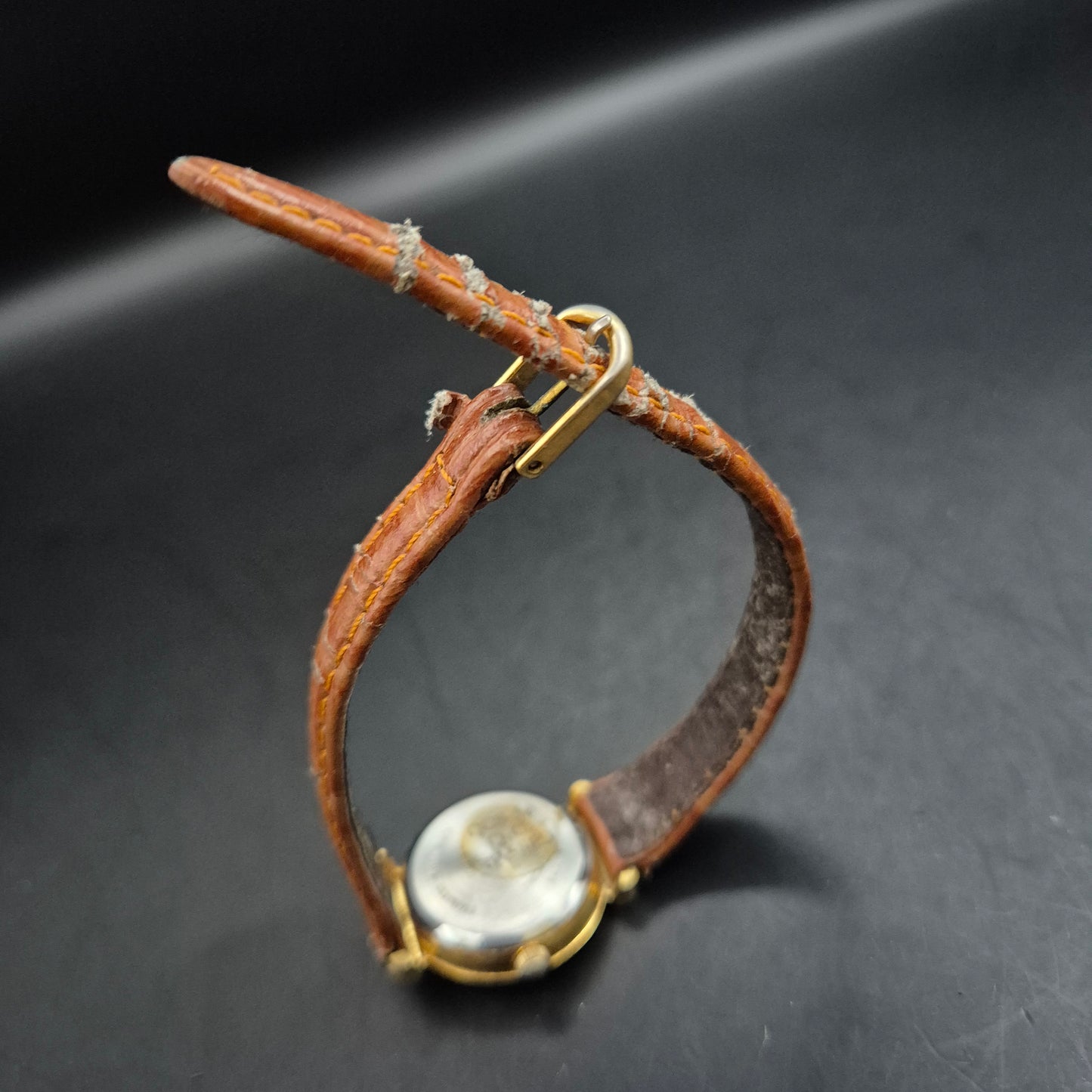 Elegante Damen Uhr – Perlmut-Zifferblatt und Abalone Akzente (Armband defekt)
