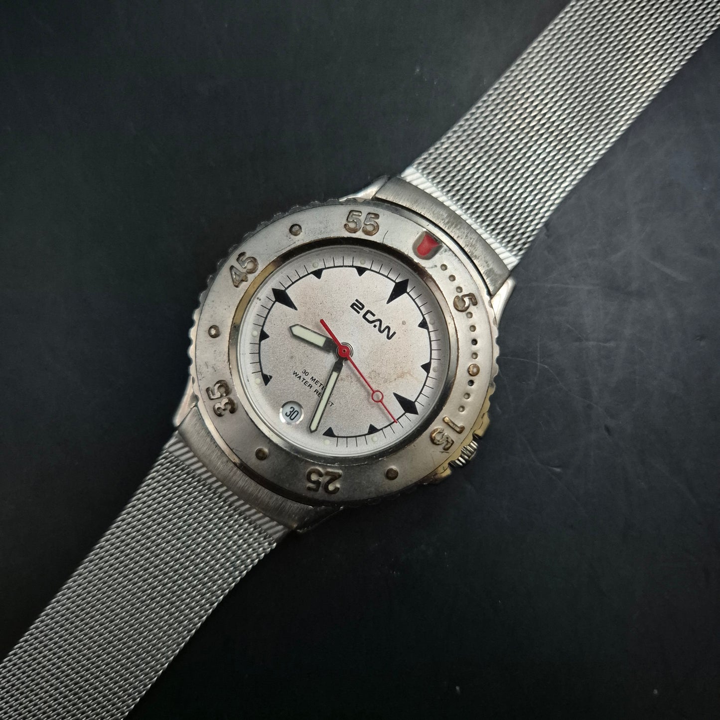 2CAN Diver-Stil Herren Uhr – Robust mit Mesh-Armband