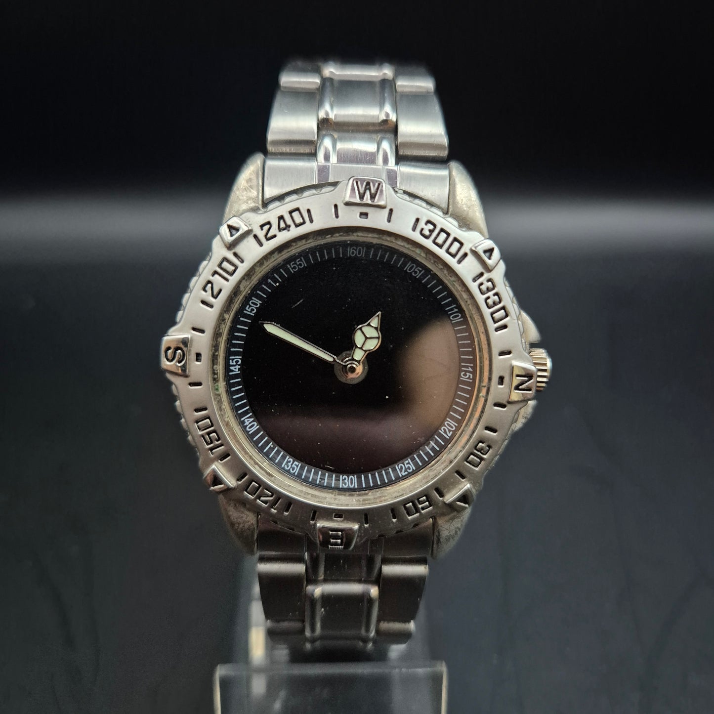 Rovel Herren Uhr – Sportlicher Look mit Kompass-Lünette