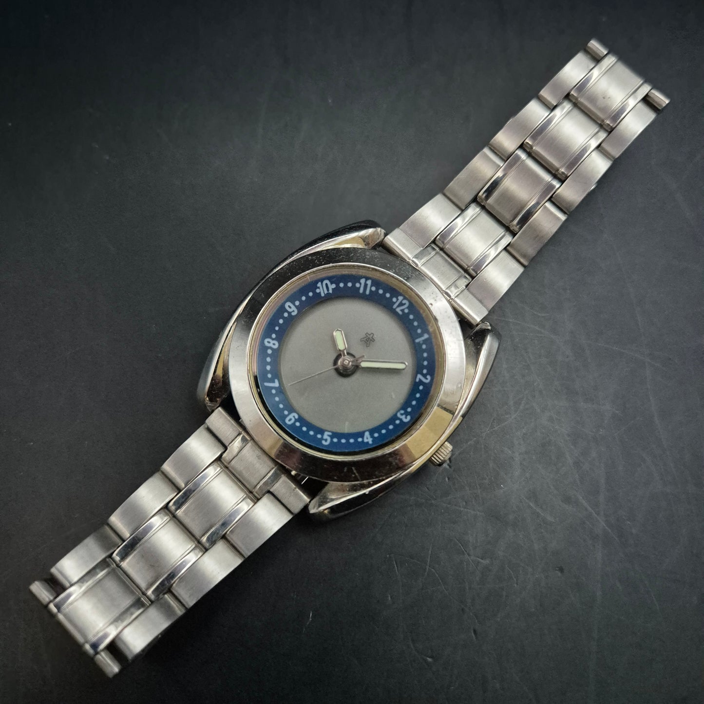 Minimalistische Damen Uhr – Elegantes Blau-Grau-Design