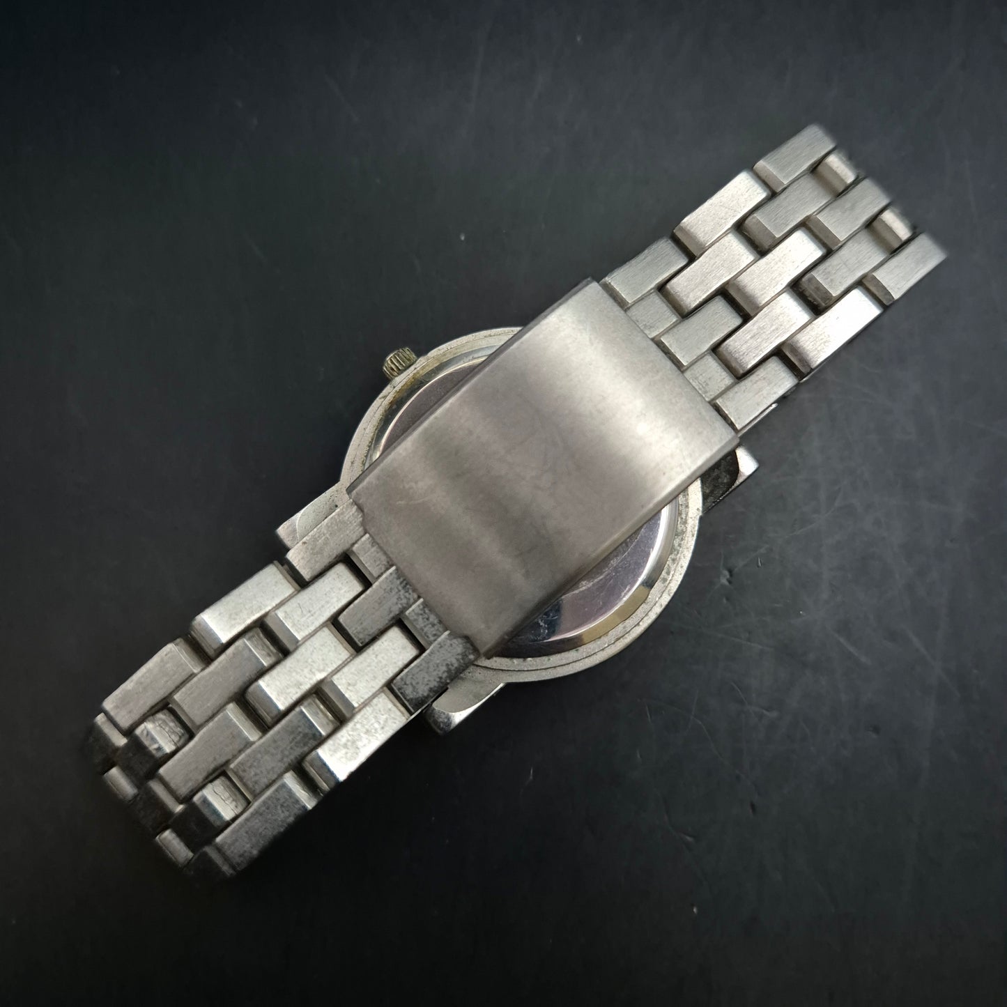 Markante Herren Uhr – Tiefblaues Zifferblatt mit Diver-Lünette