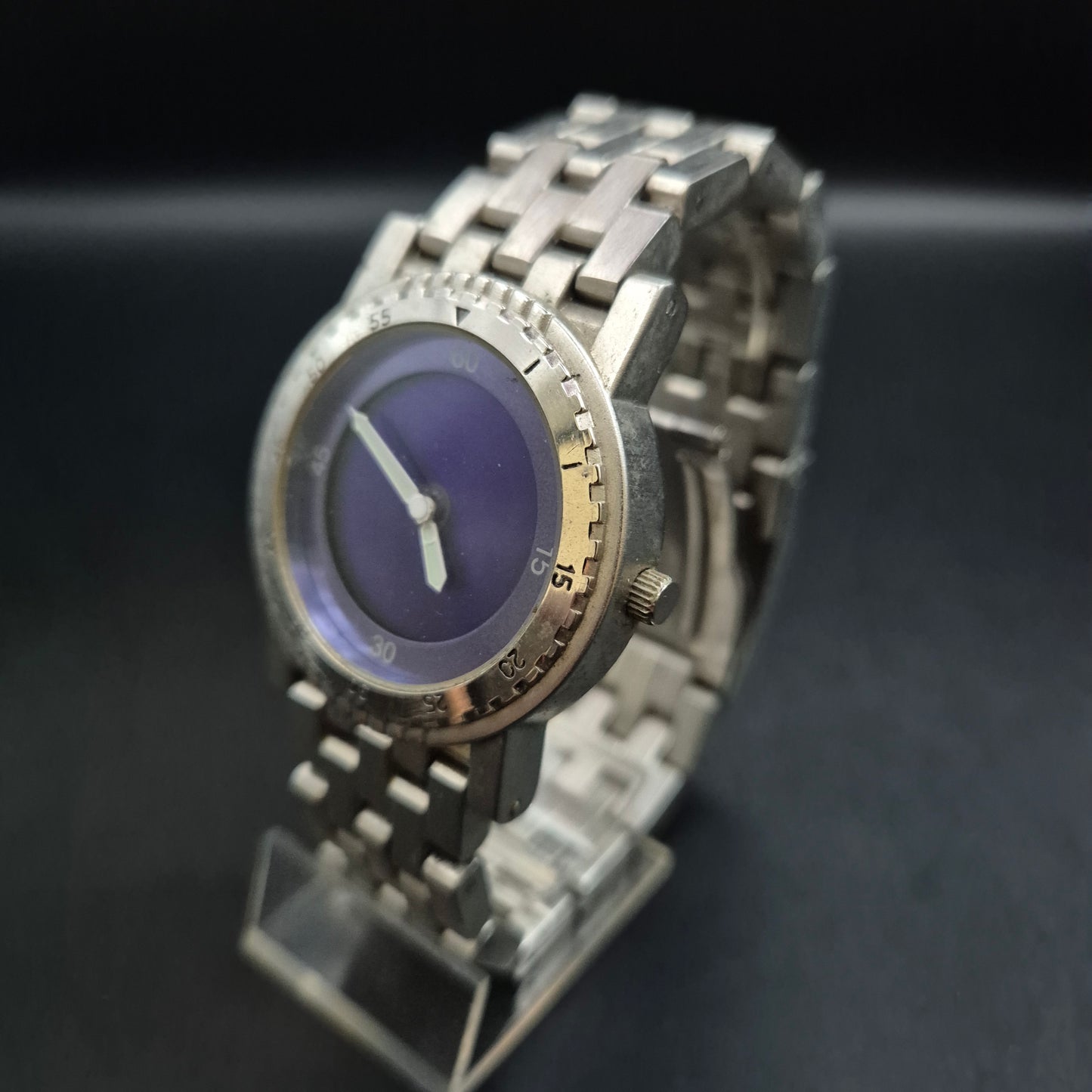 Markante Herren Uhr – Tiefblaues Zifferblatt mit Diver-Lünette