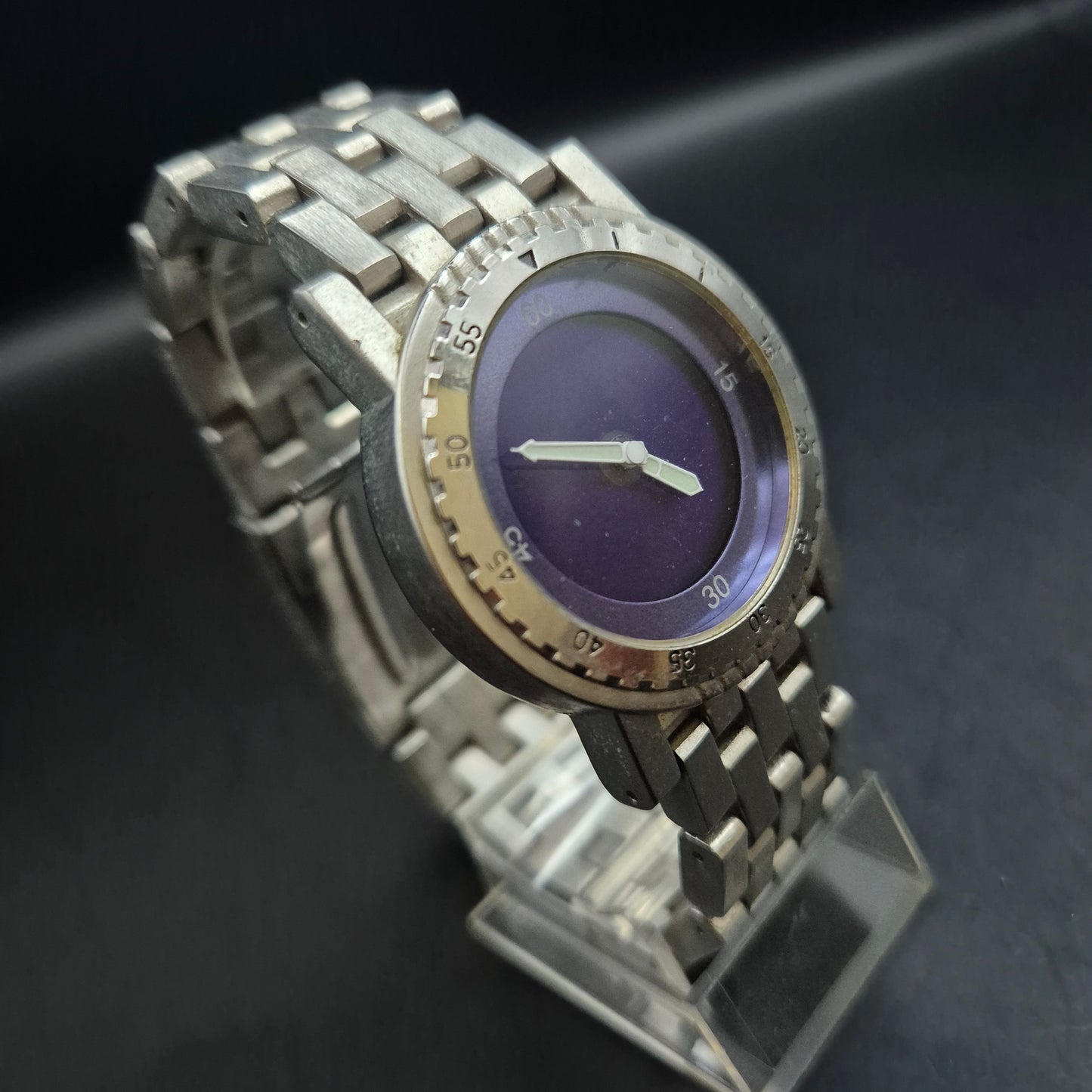 Markante Herren Uhr – Tiefblaues Zifferblatt mit Diver-Lünette