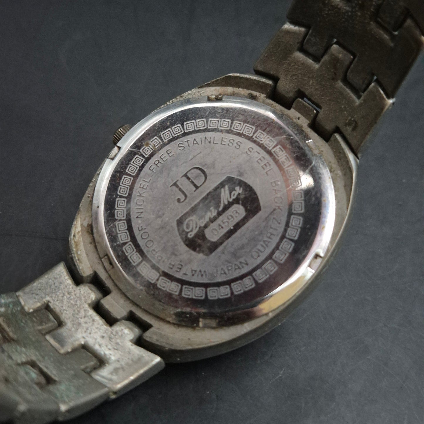 JD Dani Mor Damen Uhr – Extravagantes Logo-Design