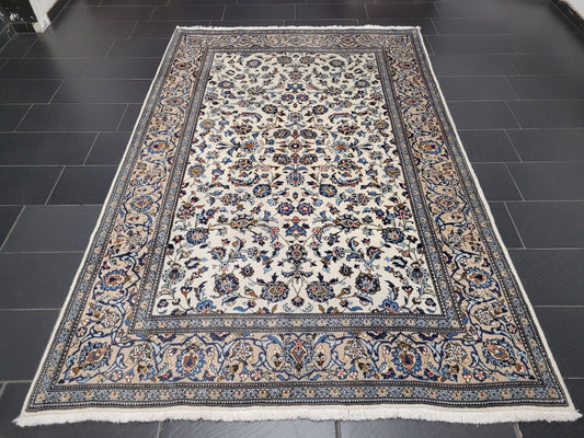 Keshan – Handgeknüpfter Orientteppich aus reiner Schurwolle – 300 × 195 cm