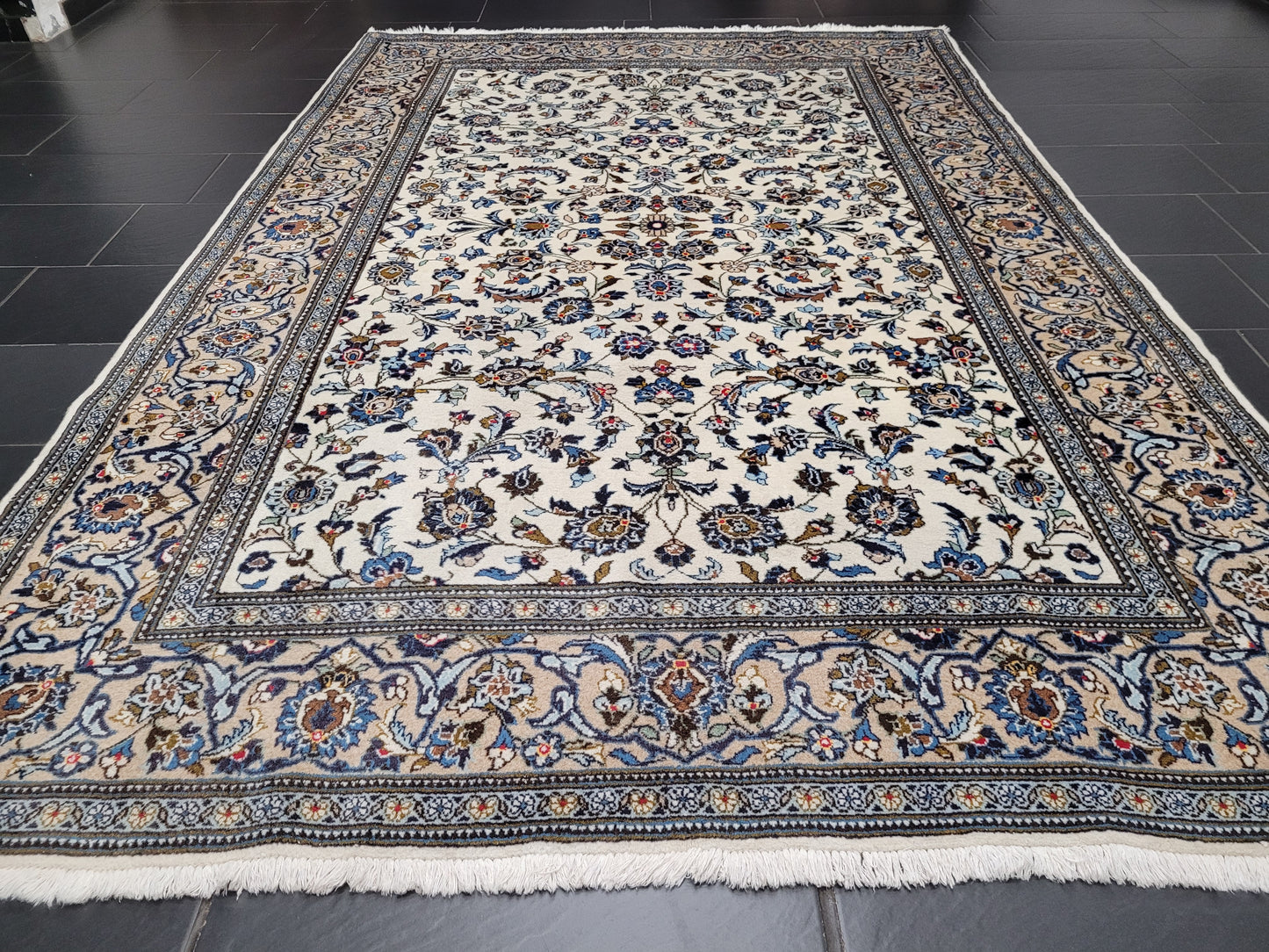 Keshan – Handgeknüpfter Orientteppich aus reiner Schurwolle – 300 × 195 cm