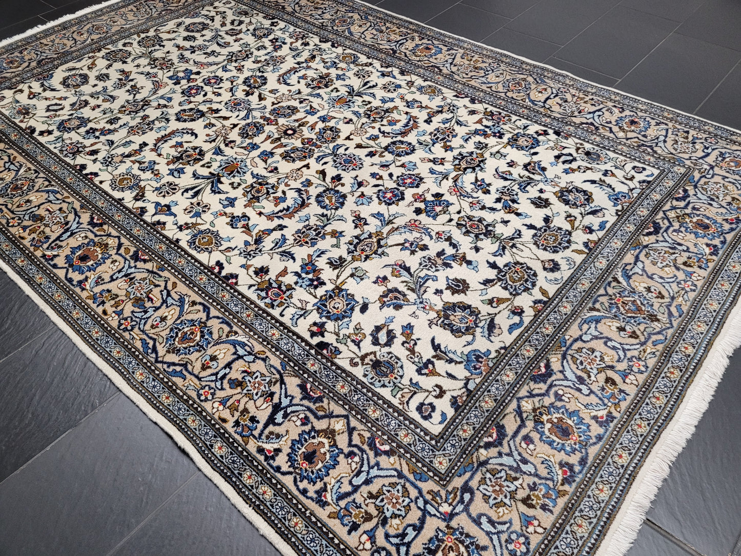 Keshan – Handgeknüpfter Orientteppich aus reiner Schurwolle – 300 × 195 cm