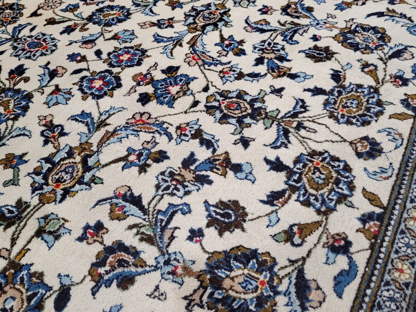 Keshan – Handgeknüpfter Orientteppich aus reiner Schurwolle – 300 × 195 cm