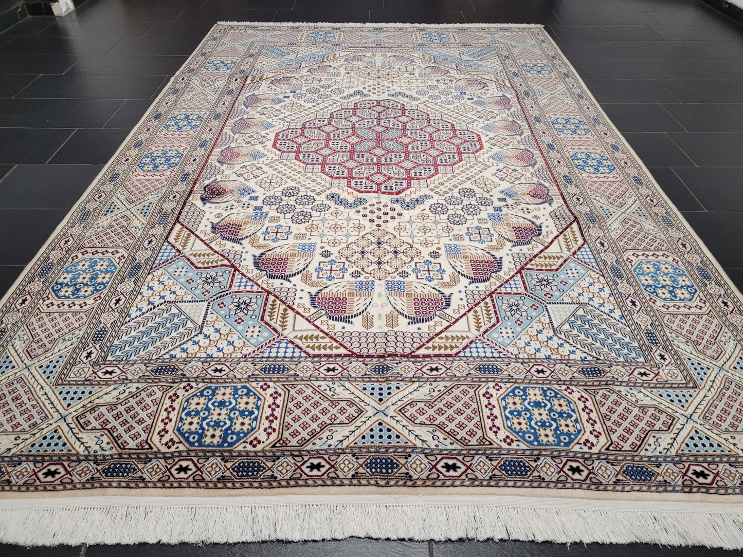 Nain Teppich – Korkwolle mit Seide – 310 × 200 cm – handgeknüpft