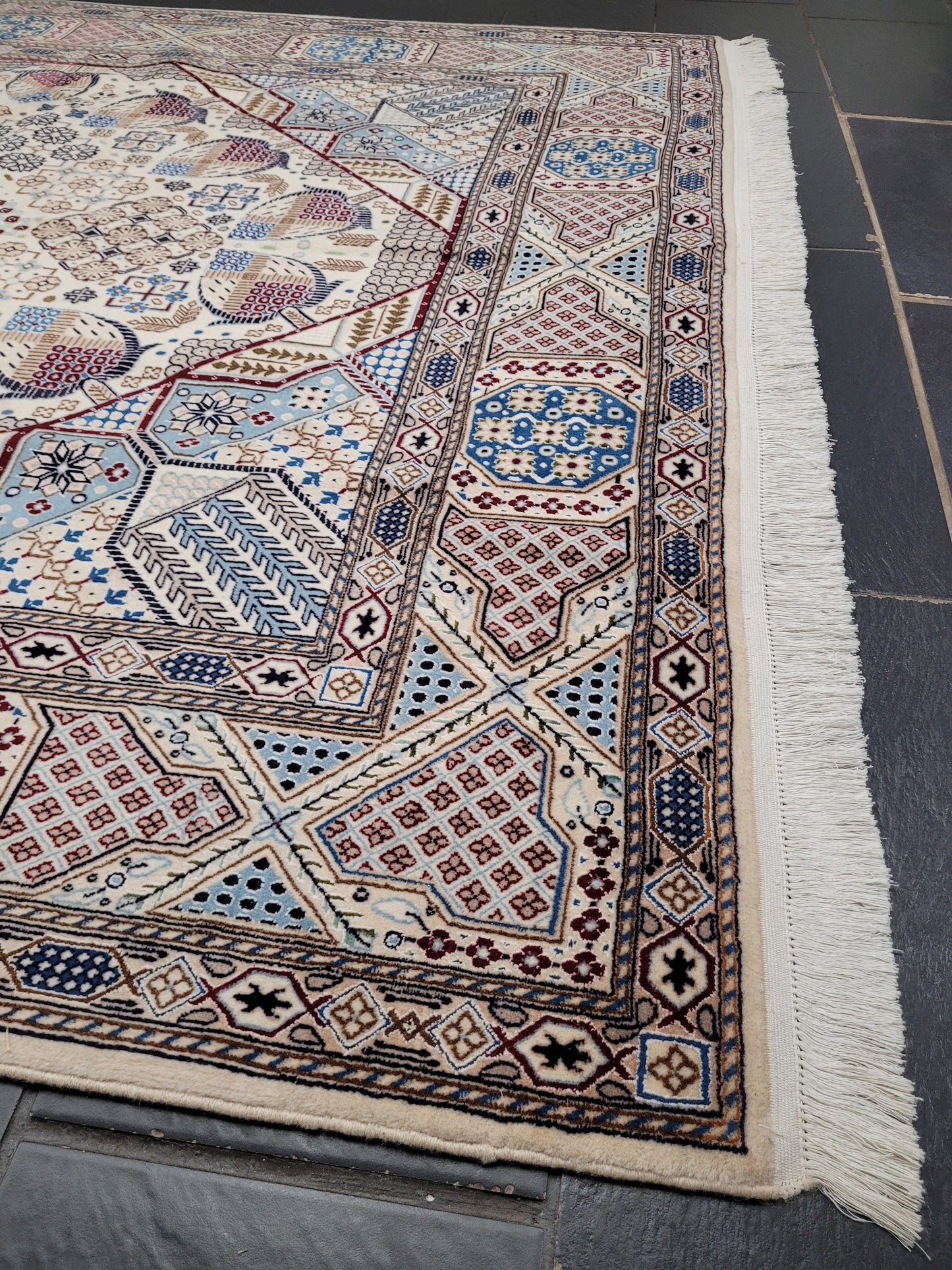 Nain Teppich – Korkwolle mit Seide – 310 × 200 cm – handgeknüpft