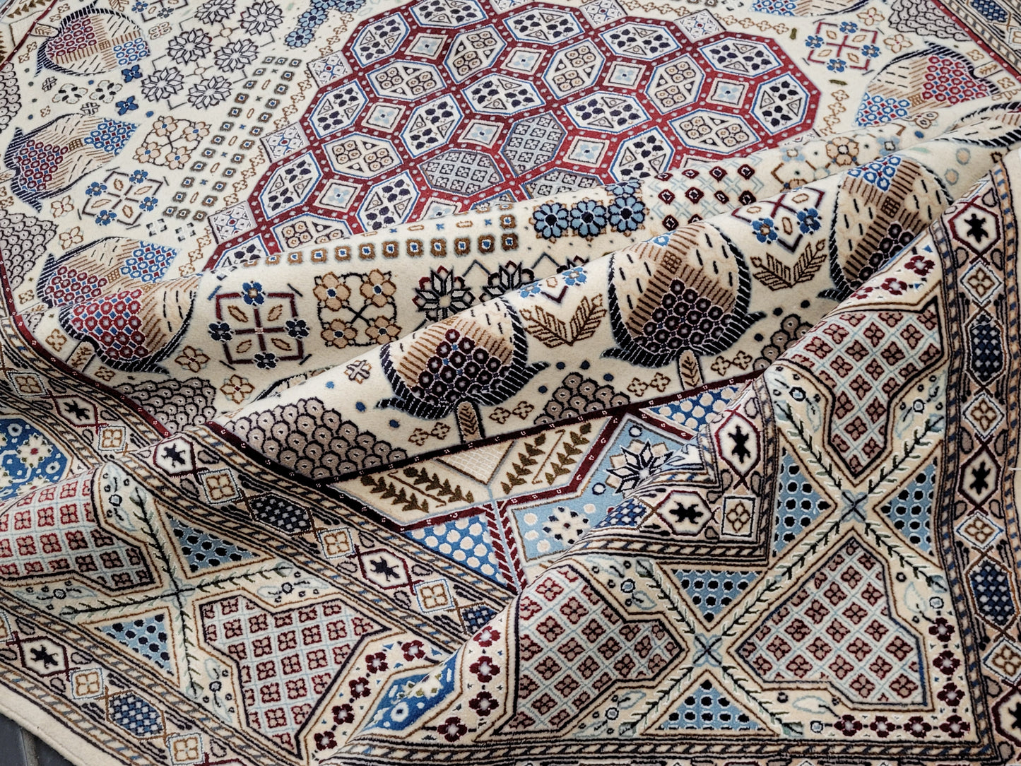 Nain Teppich – Korkwolle mit Seide – 310 × 200 cm – handgeknüpft