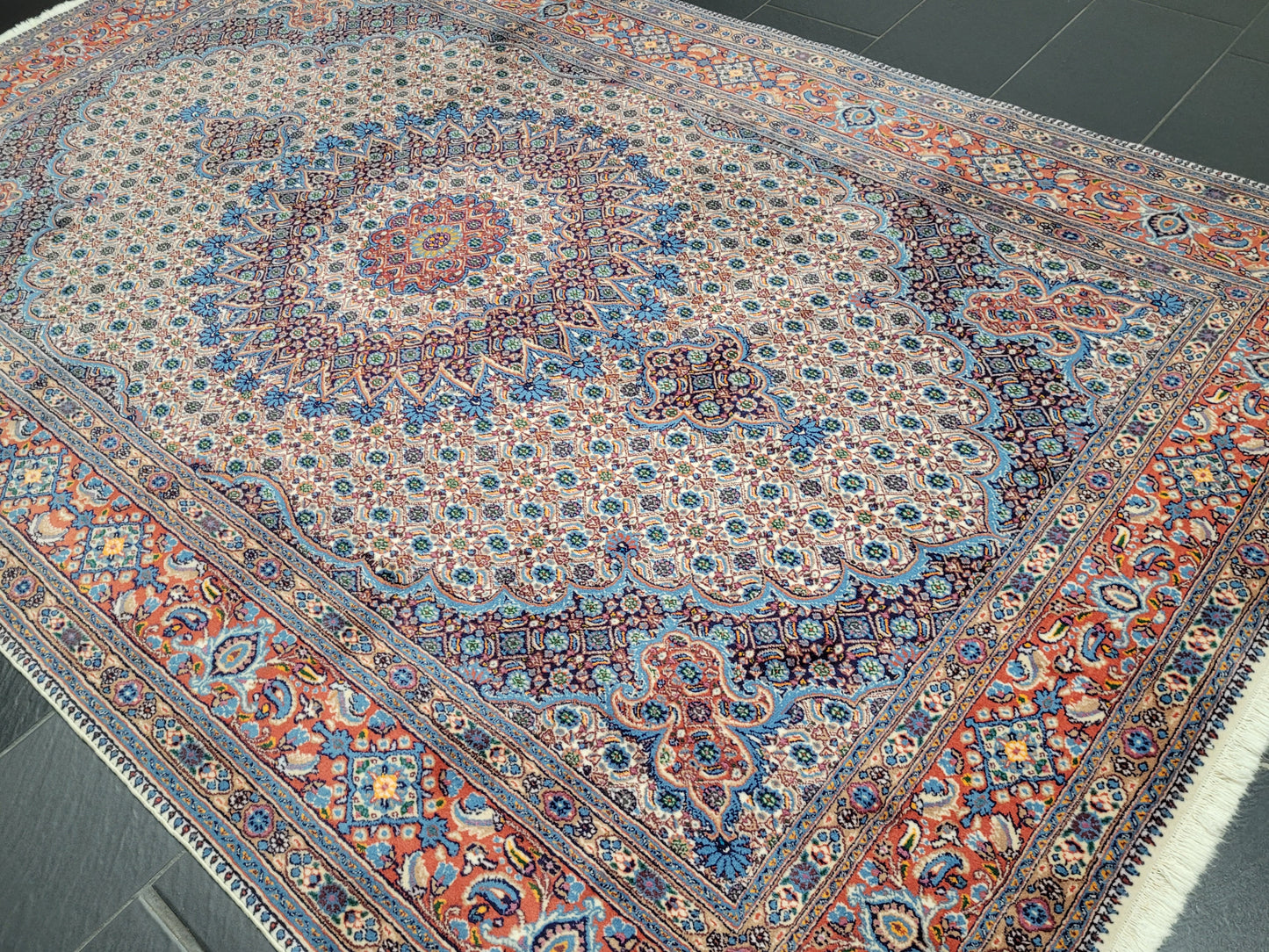 Moud Teppich Korkwolle mit Seide Medaillon Design 300 × 190 cm