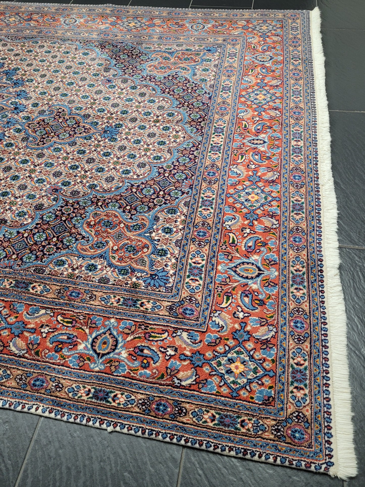 Moud Teppich Korkwolle mit Seide Medaillon Design 300 × 190 cm