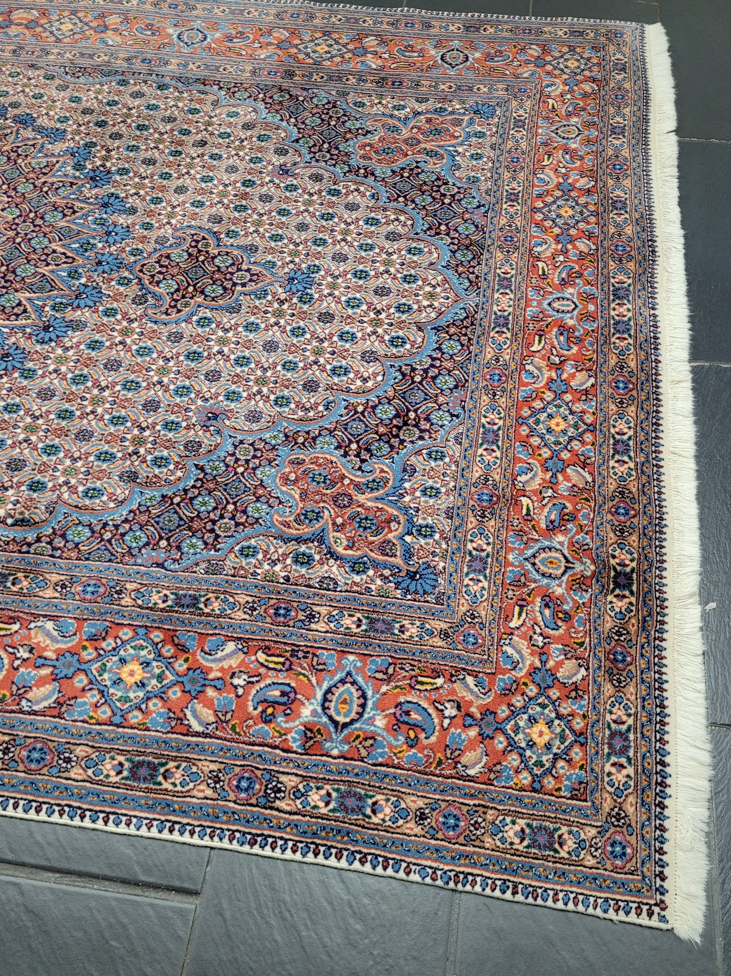 Moud Teppich Korkwolle mit Seide Medaillon Design 300 × 190 cm