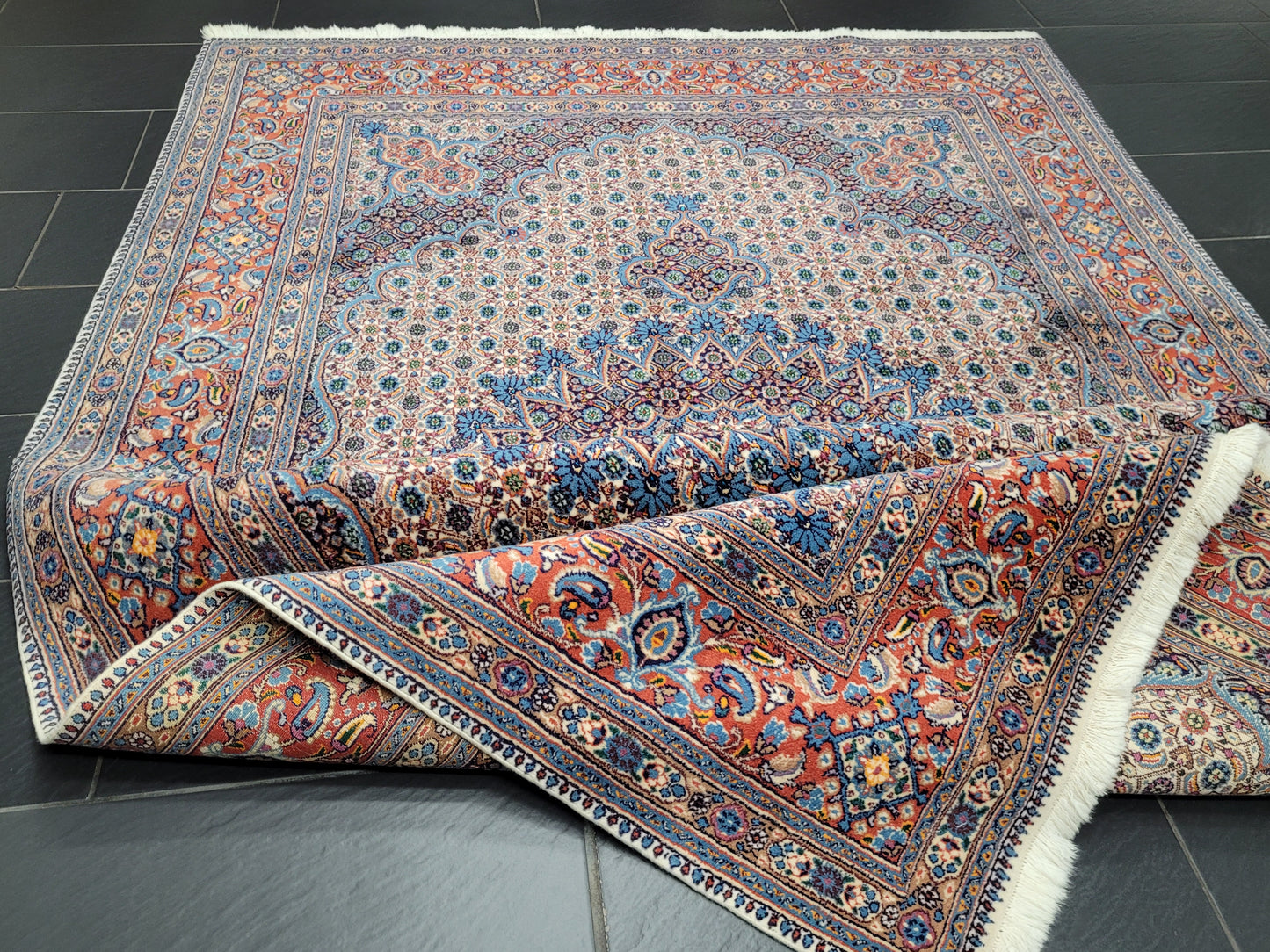 Moud Teppich Korkwolle mit Seide Medaillon Design 300 × 190 cm