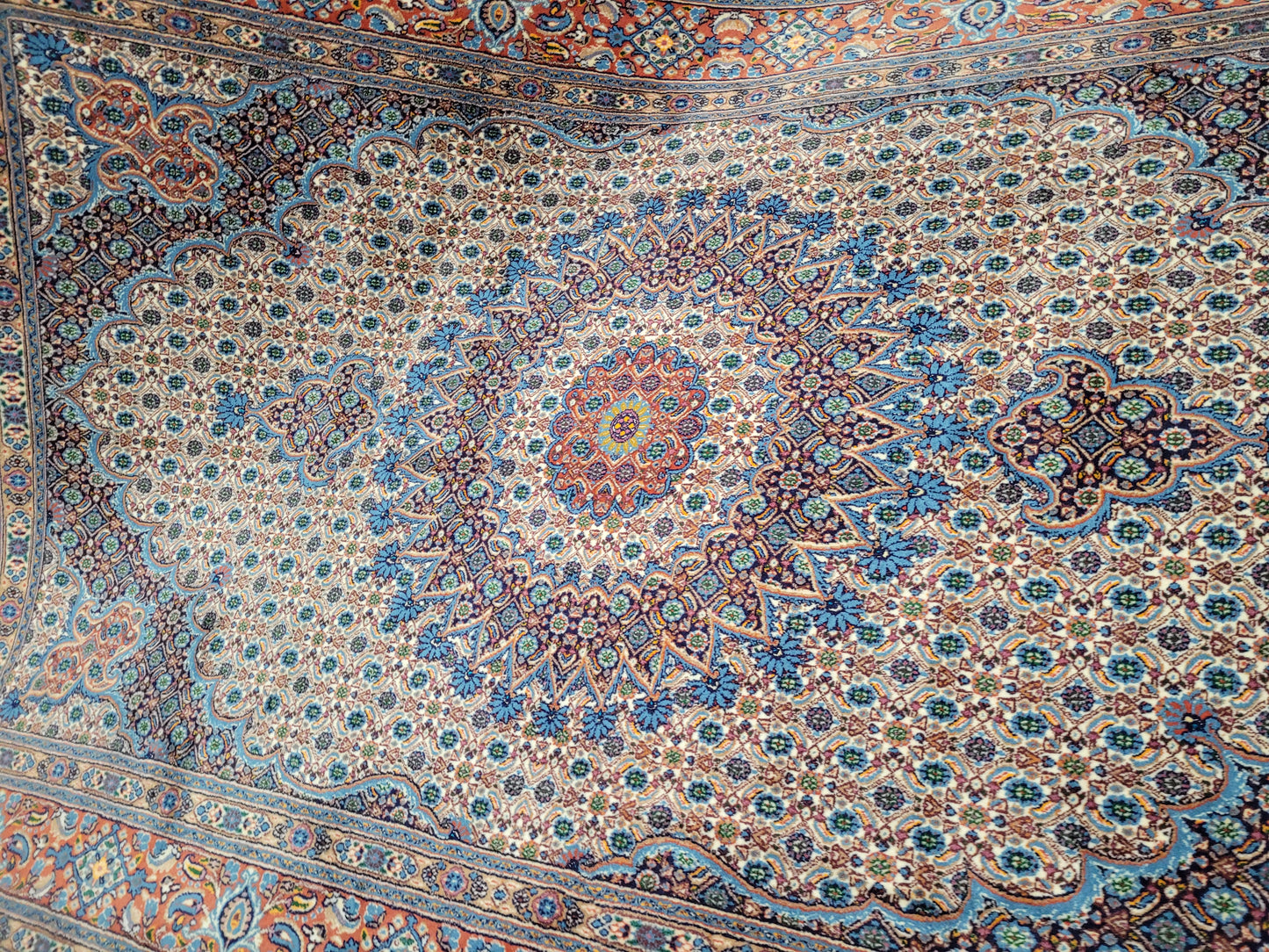 Moud Teppich Korkwolle mit Seide Medaillon Design 300 × 190 cm