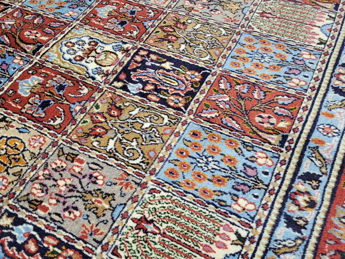 Moud Teppich Korkwolle Felderdesign 265 × 155 cm