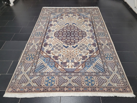 Nain Teppich Korkwolle mit Seide feine Knüpfung 315 × 205 cm