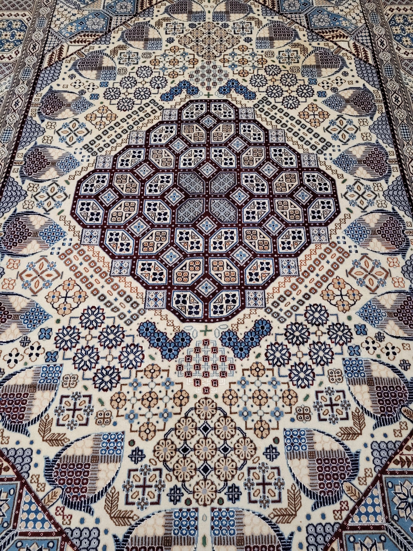 Nain Teppich Korkwolle mit Seide feine Knüpfung 315 × 205 cm