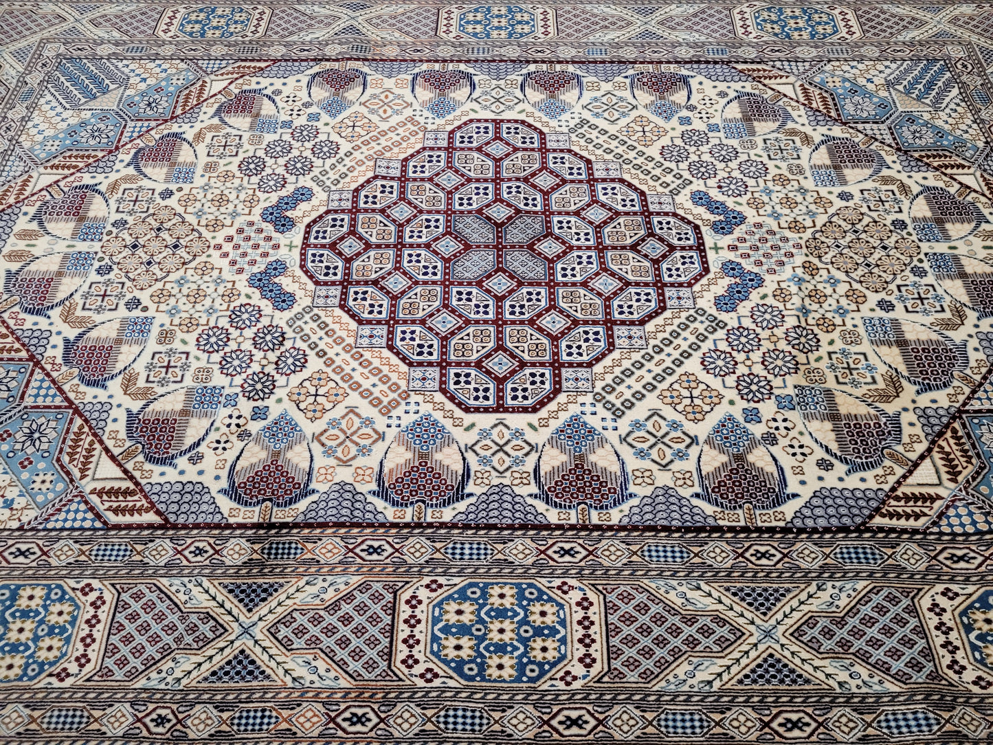 Nain Teppich Korkwolle mit Seide feine Knüpfung 315 × 205 cm