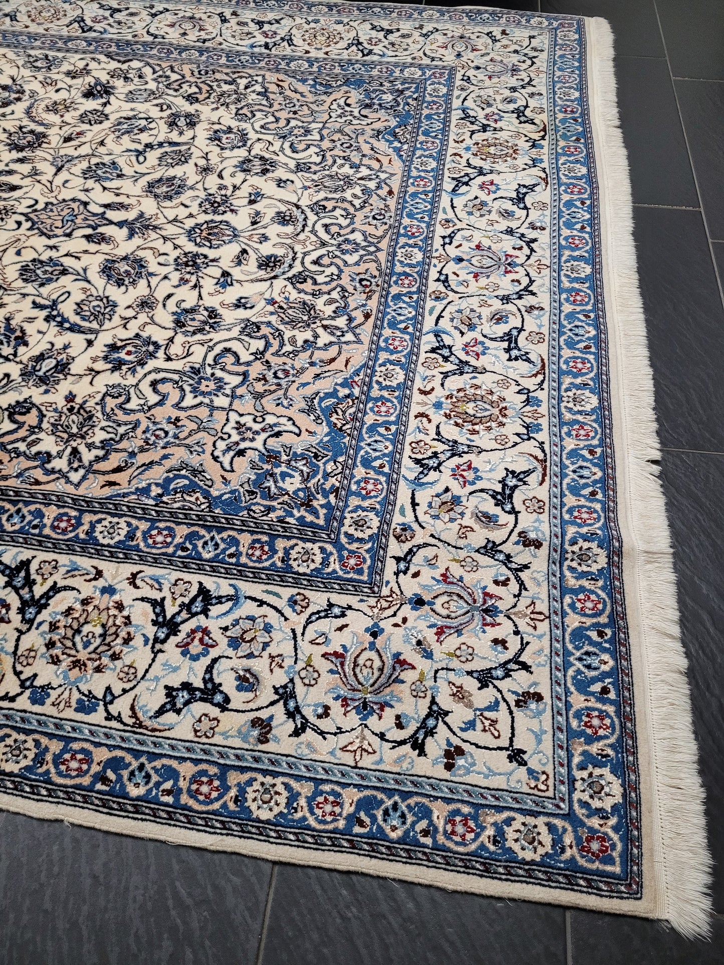 Nain Teppich Korkwolle mit Seide feine Knüpfung 310 × 205 cm