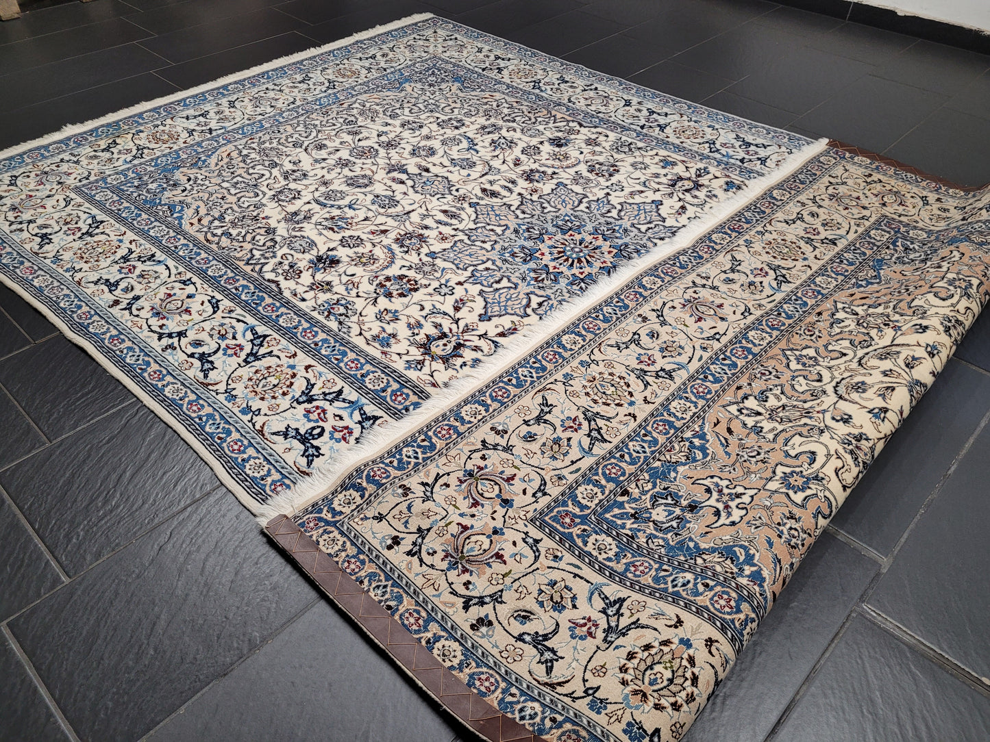 Nain Teppich Korkwolle mit Seide feine Knüpfung 310 × 205 cm