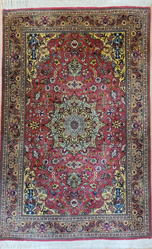 Täbriz Teppich 50er Seide auf Baumwolle 155 × 100 cm