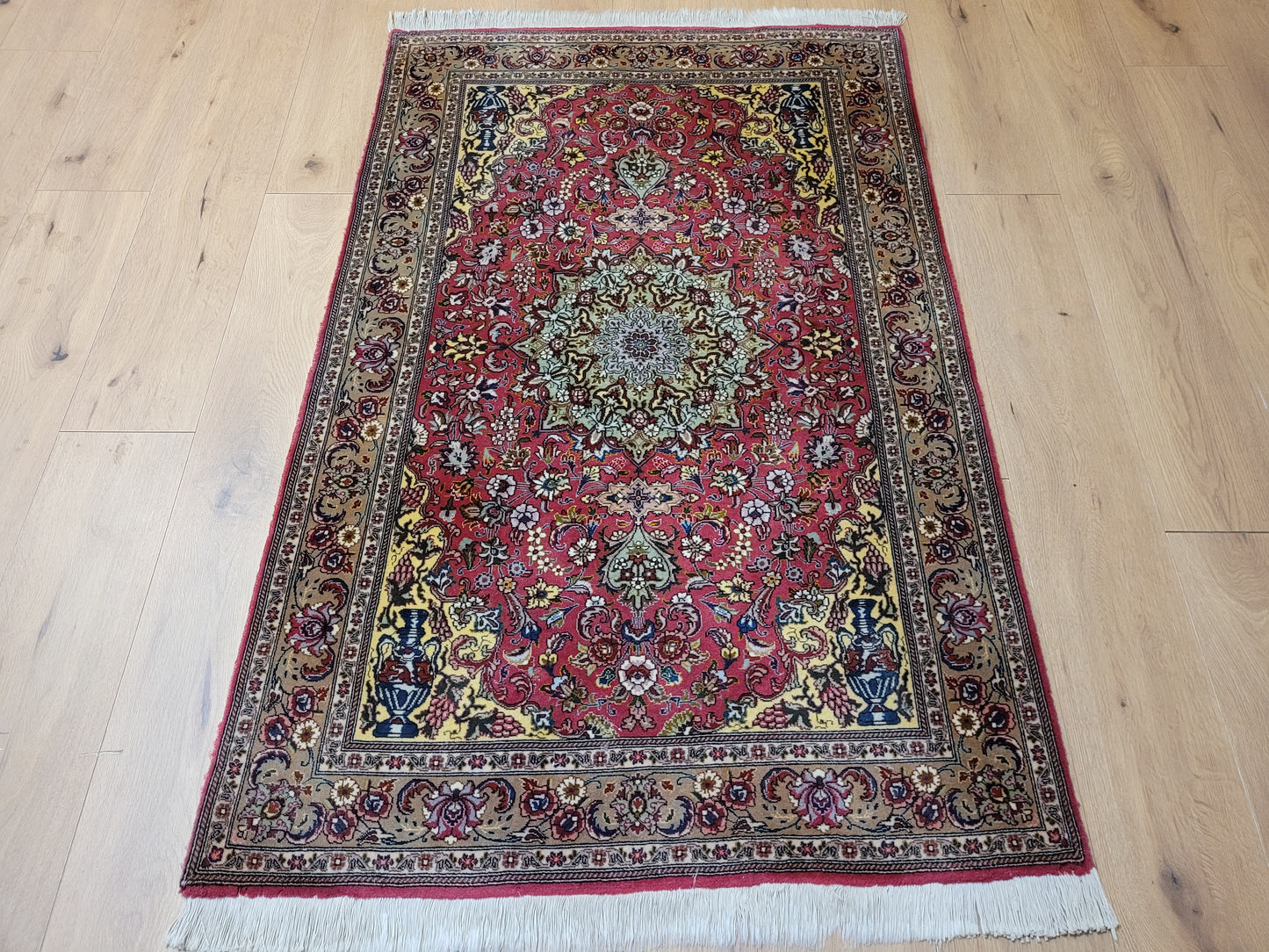 Täbriz Teppich 50er Seide auf Baumwolle 155 × 100 cm