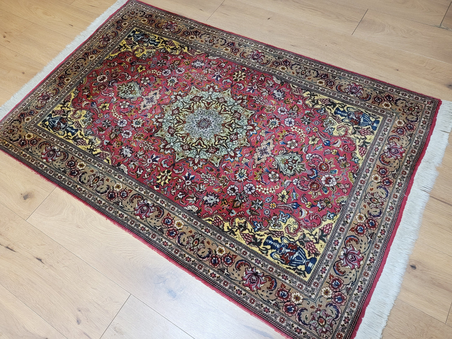 Täbriz Teppich 50er Seide auf Baumwolle 155 × 100 cm