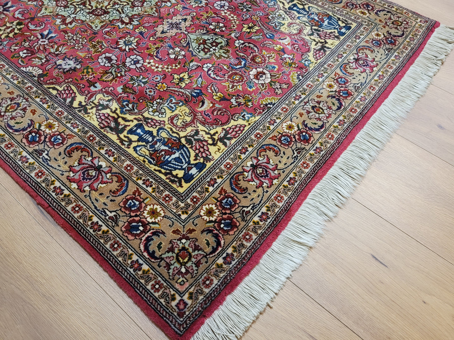 Täbriz Teppich 50er Seide auf Baumwolle 155 × 100 cm