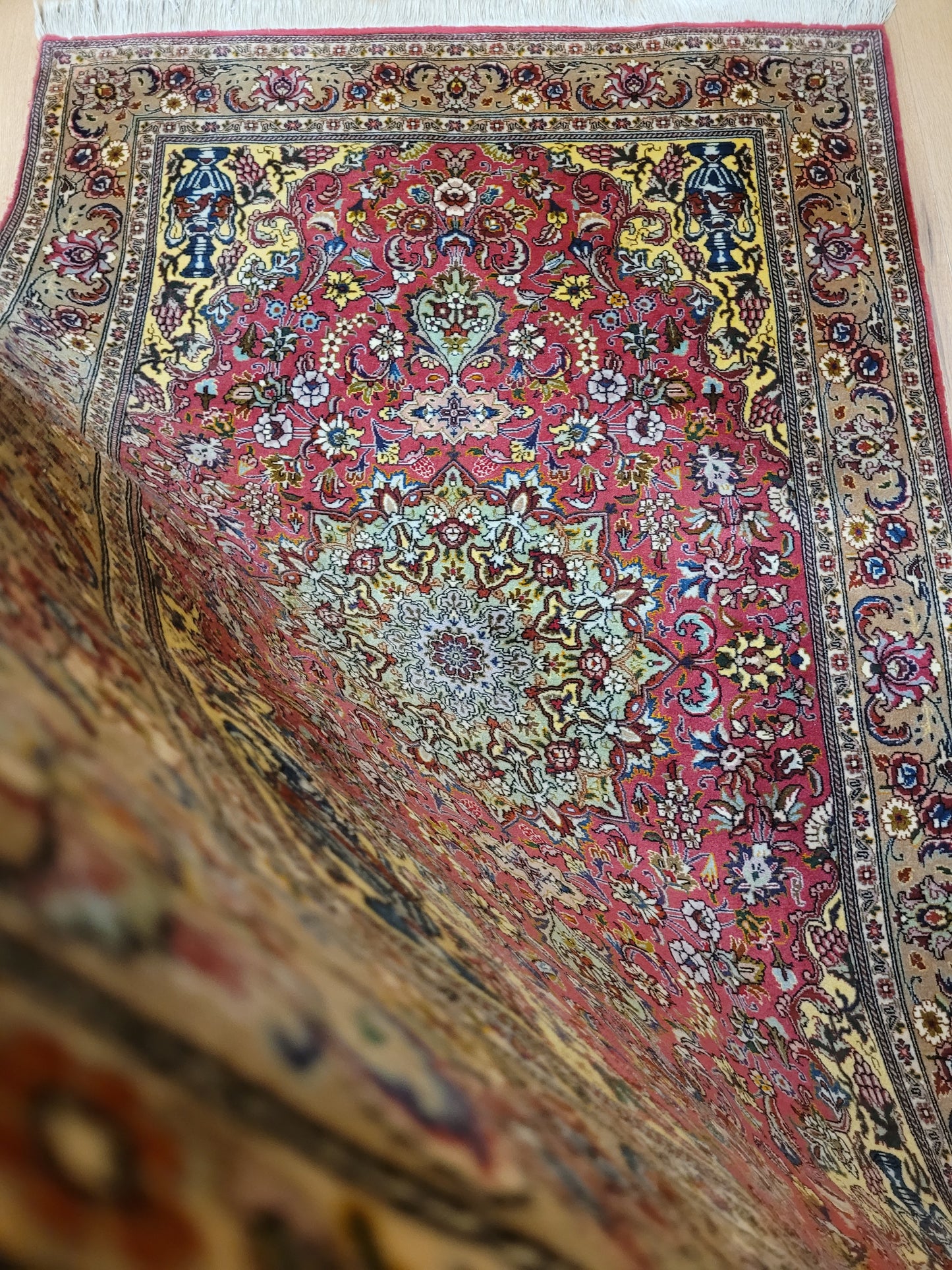 Täbriz Teppich 50er Seide auf Baumwolle 155 × 100 cm