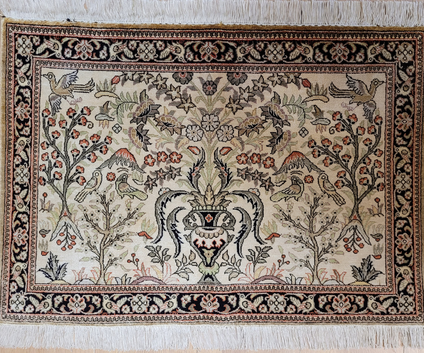 Ghom Seidenteppich florales Vogelmotiv feine Knüpfung 79x57 cm