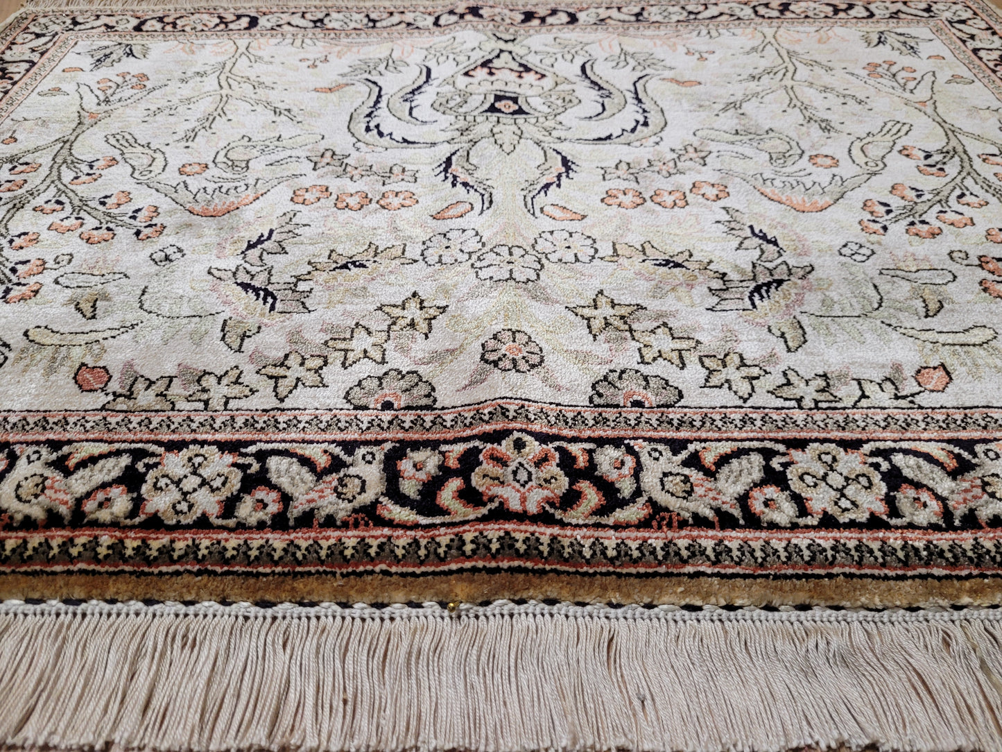 Ghom Seidenteppich florales Vogelmotiv feine Knüpfung 79x57 cm