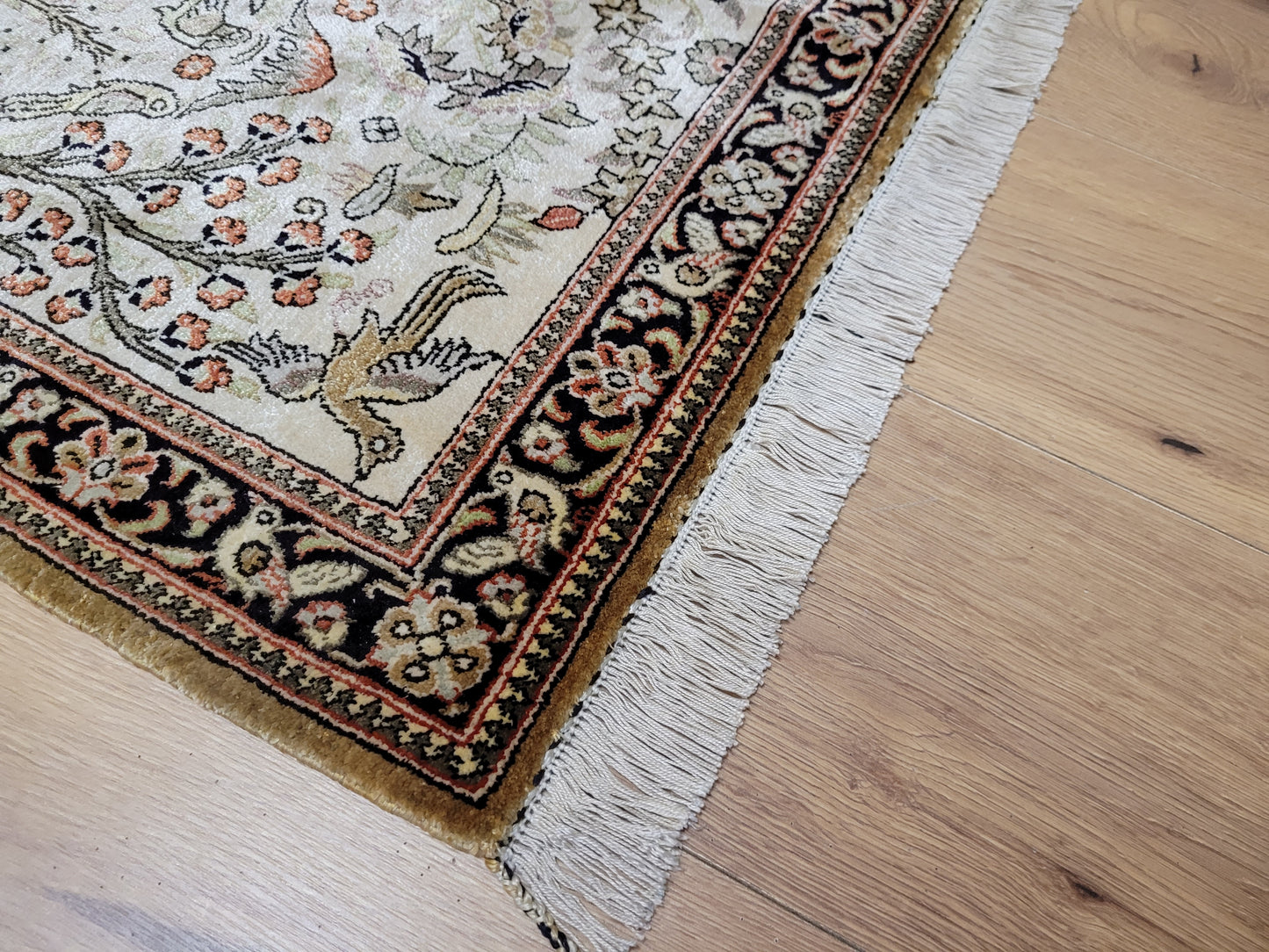 Ghom Seidenteppich florales Vogelmotiv feine Knüpfung 79x57 cm