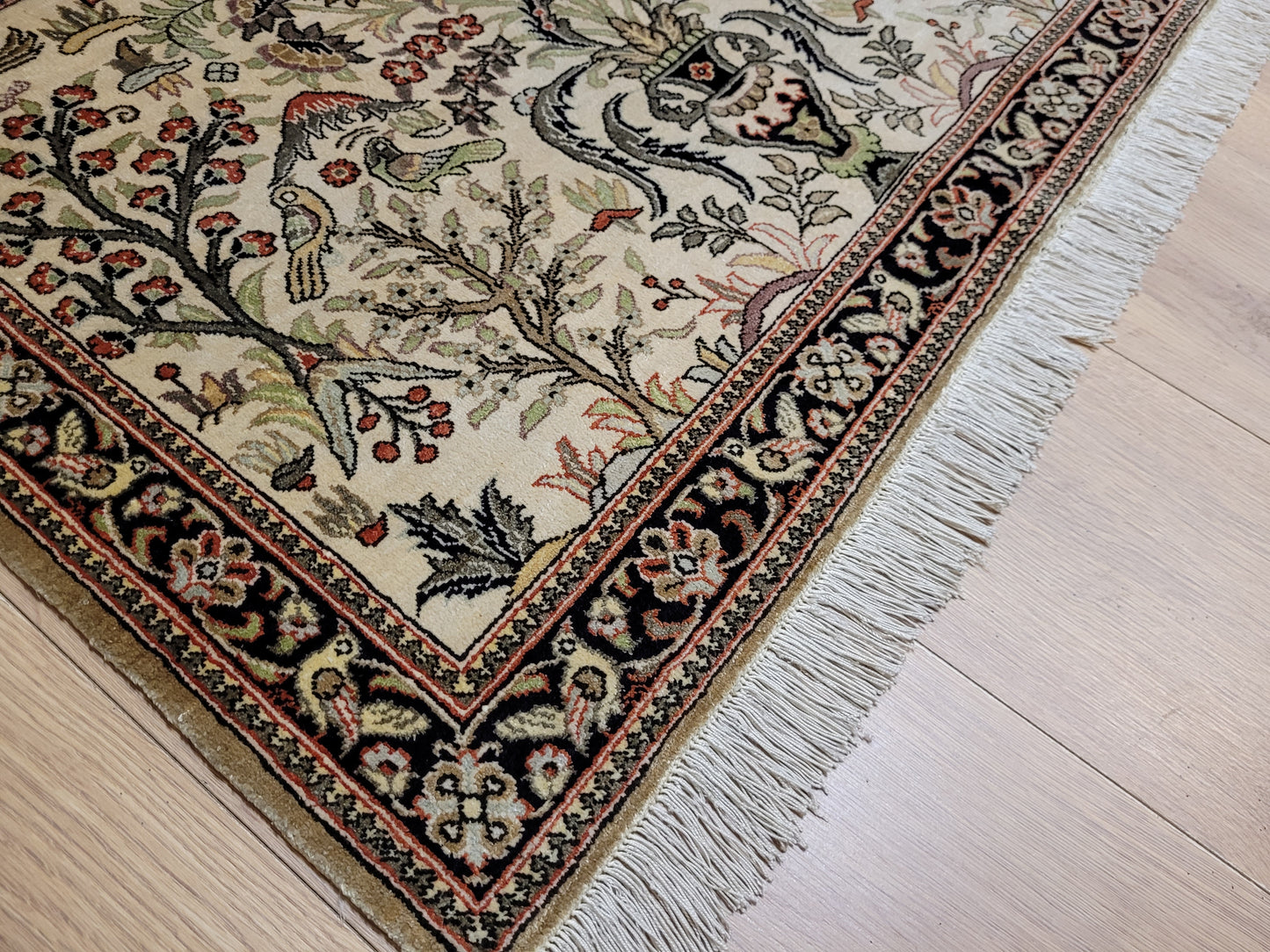 Ghom Seidenteppich florales Vogelmotiv feine Knüpfung 79x57 cm