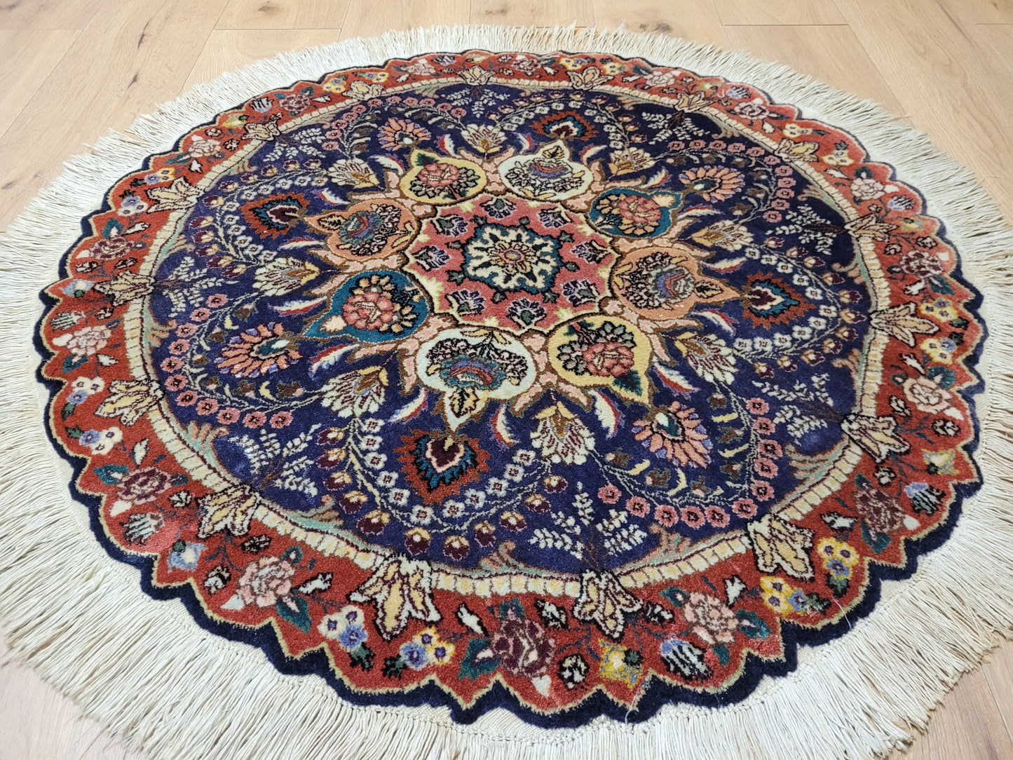 Täbriz Teppich rund florales Medaillon Korkwolle 96 cm