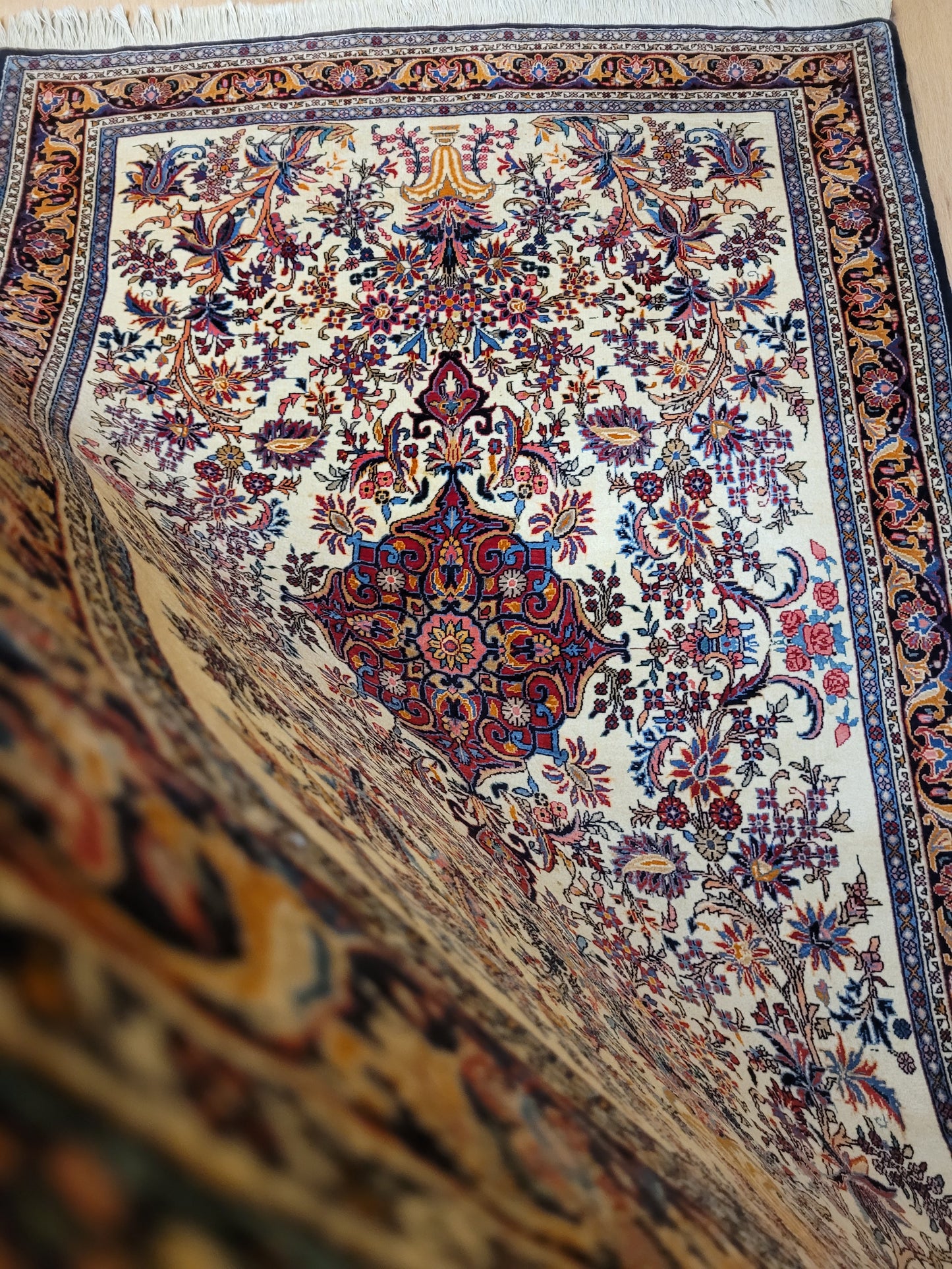 Bidjar Teppich fein florales Medaillon 165x110 cm