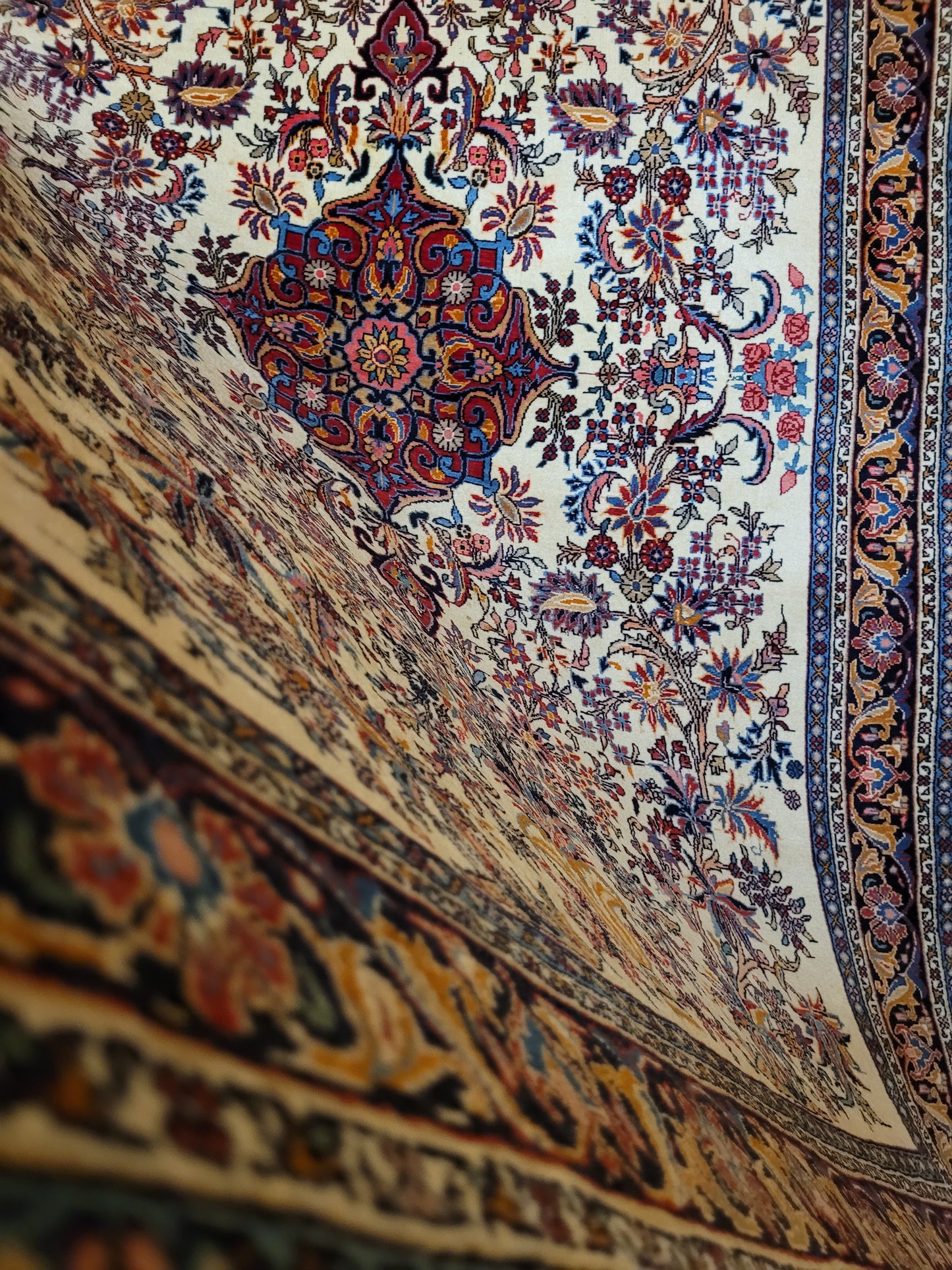 Bidjar Teppich fein florales Medaillon 165x110 cm