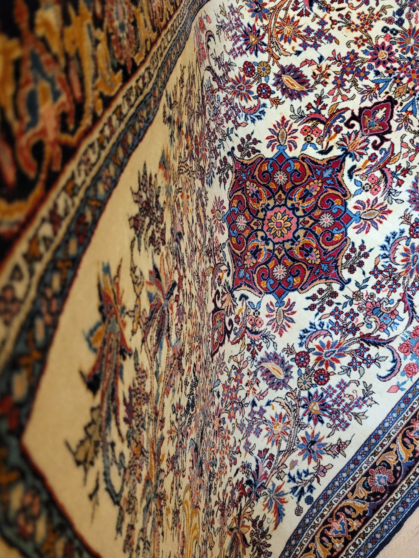 Bidjar Teppich fein florales Medaillon 165x110 cm