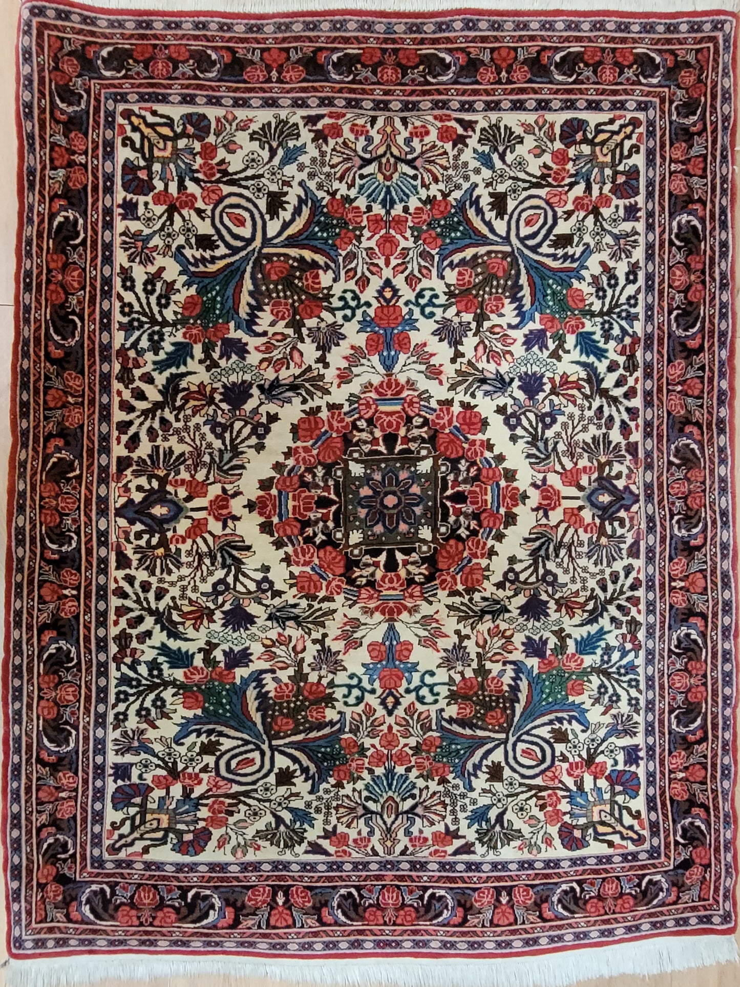 Feiner Bidjar Teppich Schurwolle florales Muster 145x110 cm