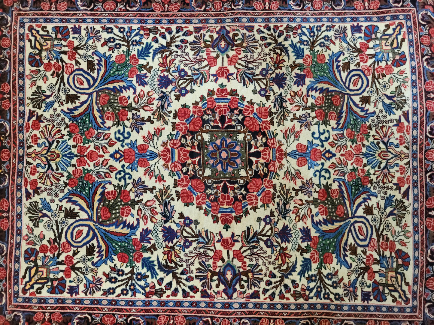 Feiner Bidjar Teppich Schurwolle florales Muster 145x110 cm