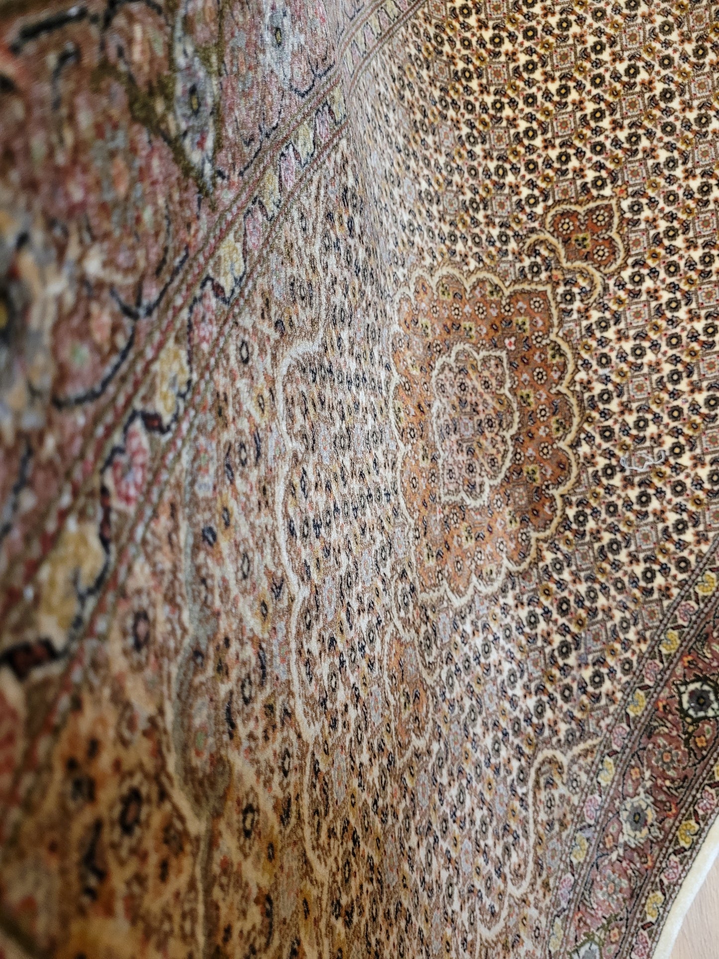 Täbriz Läufer feine Knüpfung mit Seide 310x83 cm