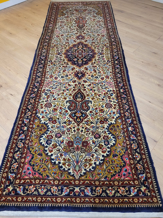 Ghom Korkwolle Läufer feine Knüpfung florales Medaillon 310x100 cm