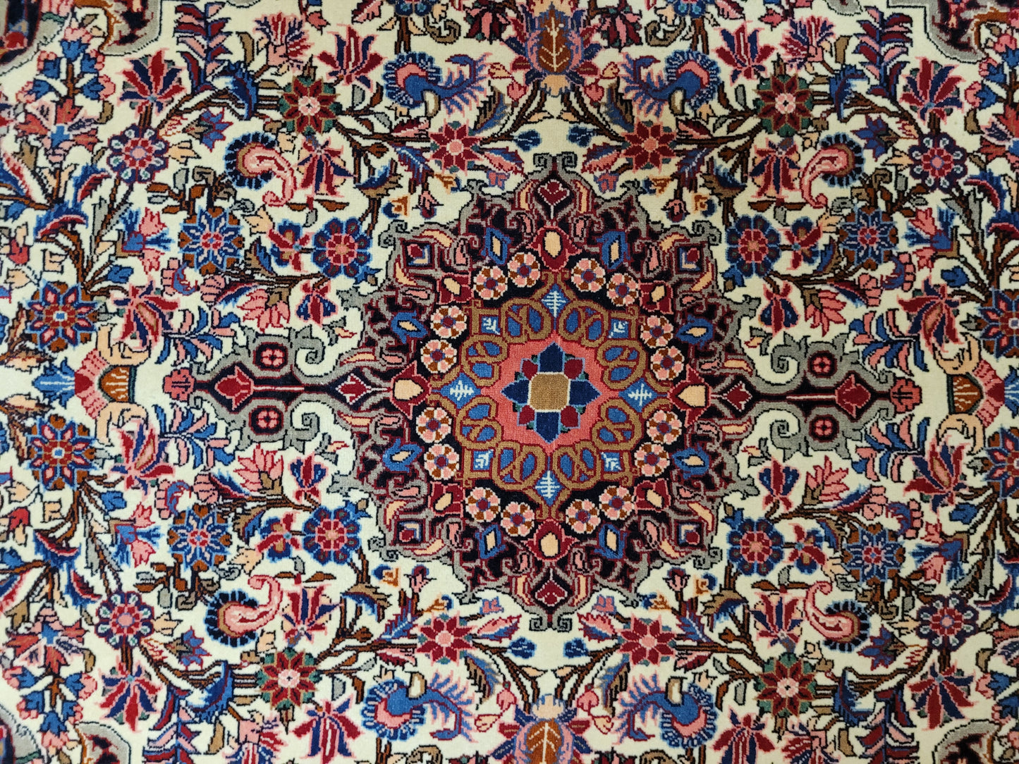 Bidjar Teppich Korkwolle florales Medaillon 168x115 cm